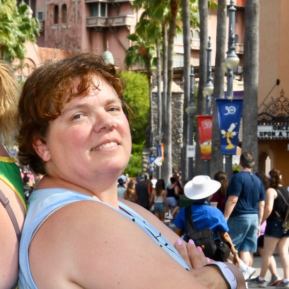 Meet your Posher, Yvette - Picture 3 of 6